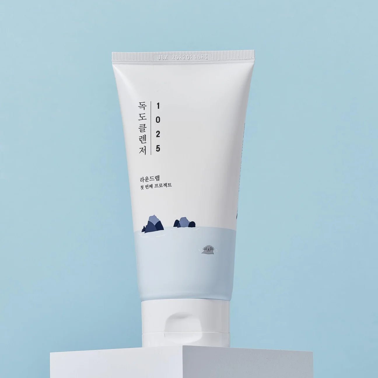 round lab 1025 dokdo cleanser 150ml - Asian Hera